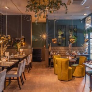 Boutique Nouveau van Ham v.a. p.p. €81.74 ()