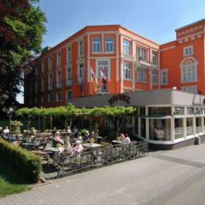 Grand Hotel Monopole v.a. p.p. €60.00 (Toplocatie!)