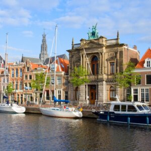 Courtyard by Marriott Amsterdam Airport v.a. p.p. €44.94 (Bij stad en strand)