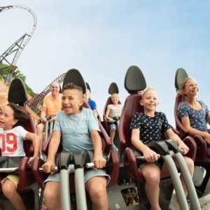 Attractie- en Vakantiepark Slagharen    Arrangementen al vanaf € 252.30