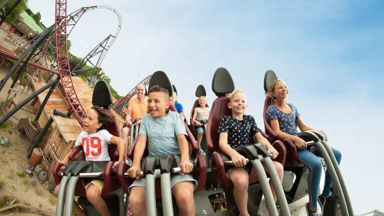 Attractie- en Vakantiepark Slagharen    Arrangementen al vanaf € 252.30