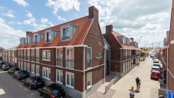 Aparthotel Zoutelande    Arrangementen al vanaf € 208.24