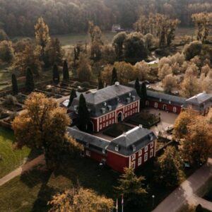 Château St. Gerlach v.a. p.p. €117.50 (Voormalig klooster!)