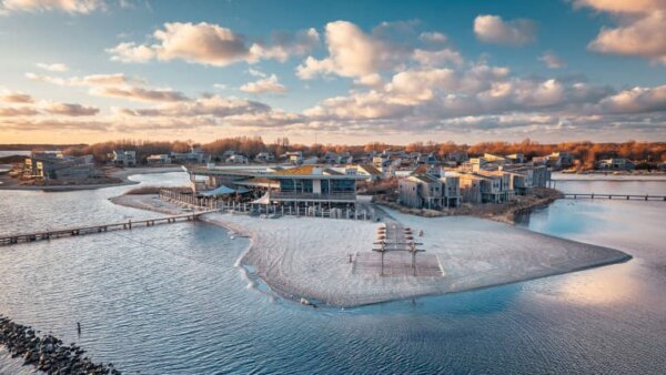 Beach Resort Punt West    Arrangementen al vanaf € 933.00
