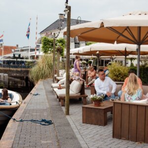 't Schippershuis €59.50 (Terras aan water!)