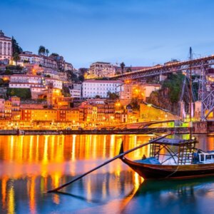 HF Fénix Porto v.a. p.p. €249.00 (In het centrum!)