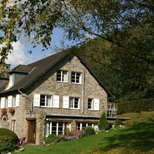 Auberge d'Alle €74.50 (Aan de Semois)