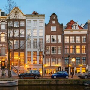 Ambassade Hotel €139.00 ()