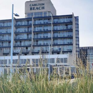 Carlton Beach v.a. p.p. €41.00 (Direct aan strand)