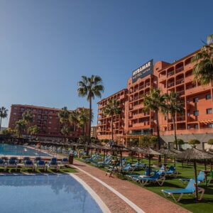 Aparthotel Ilunion Miramar €369.00 (10 min. van strand)