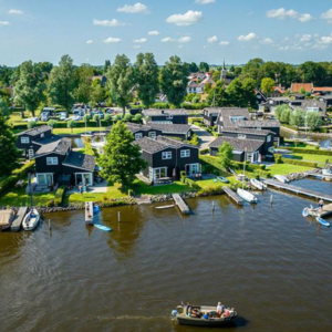 6-persoons woning aan een meer in Friesland Vanaf €147.71