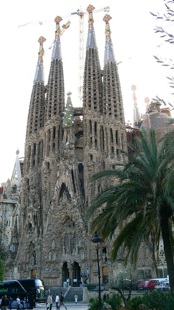 Sagrada Familia Het is een meesterwerk van de Catalaanse architect Antoni Gaudí