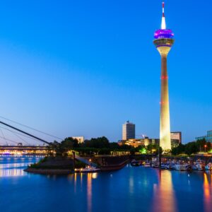 Adina Apartment Hotel Dusseldorf v.a. p.p. €69.50 (Mooi hotel!)