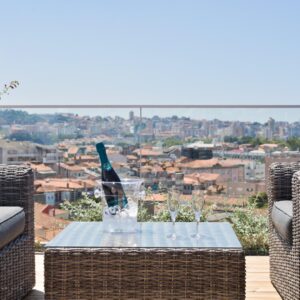 Acta The Avenue v.a. p.p. €259.00 (Top ligging!)