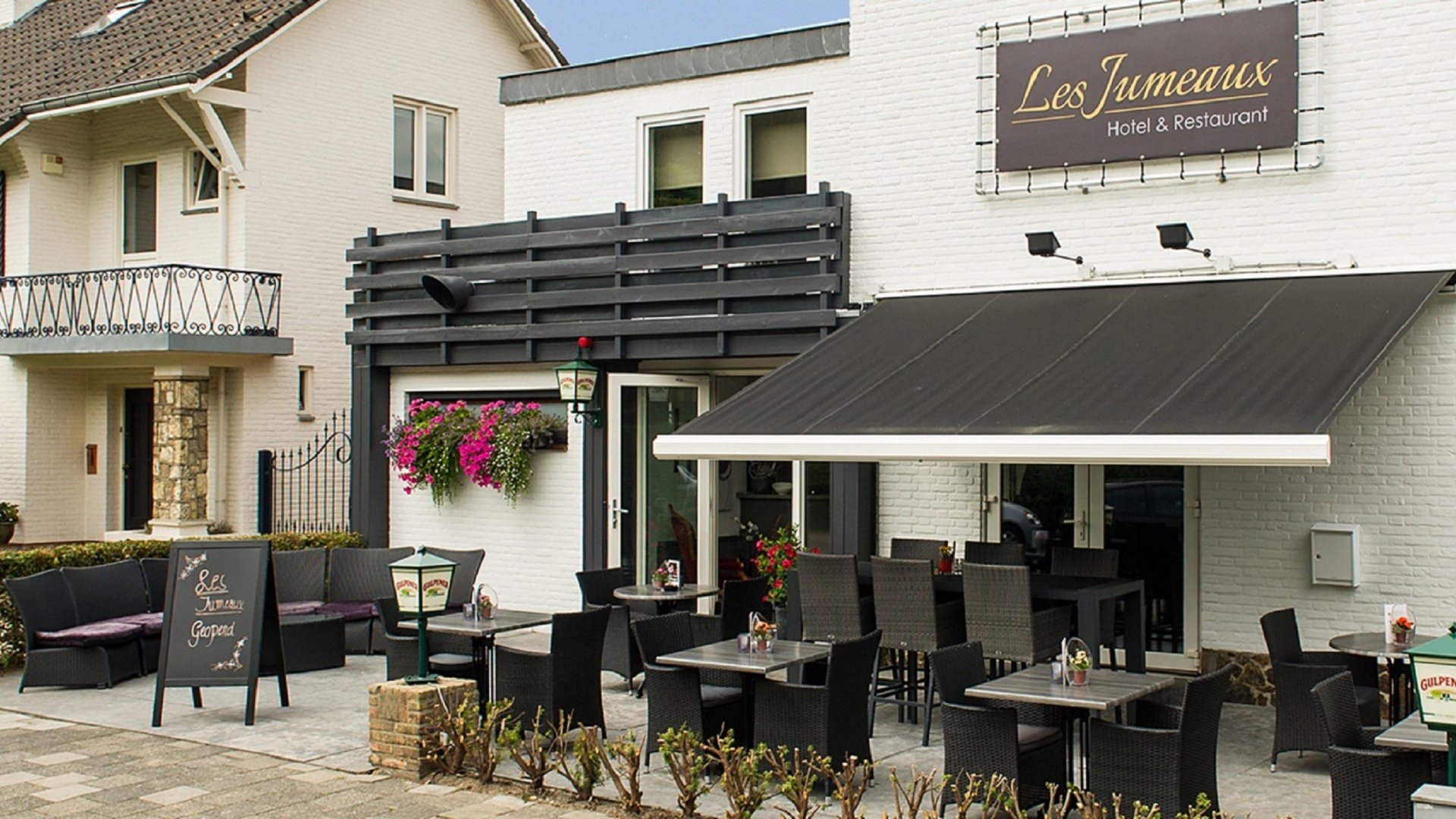 Hotel-Restaurant Les Jumeaux v.a. p.p. €135.00 (Mooie fietsomgeving)
