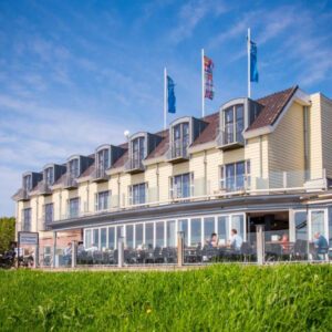 Hotel Hoogeerd | Verken en beleef in 3 dagen de mooiste fietsroutes langs de Maas | incl. 3-gangendiner €239,-